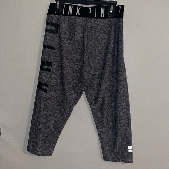 🌹PINK ULTIMATE CAPRI LEGGINGS - Picture 2 of 4